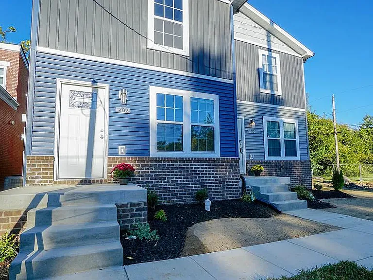 402 Dr W J Hodge St #J — Photo 2