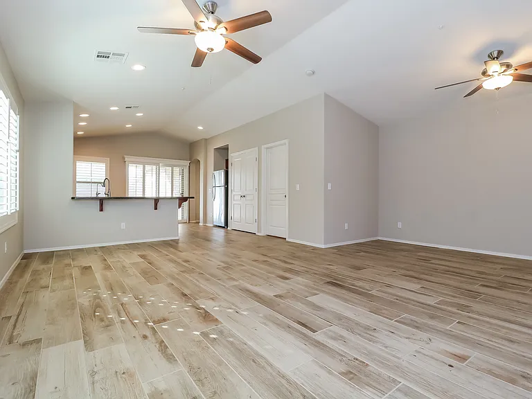 12751 W Desert Mirage Dr — Photo 7
