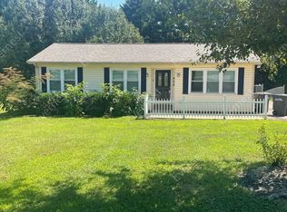 408 Millsaps Rd, Statesville, NC 28625