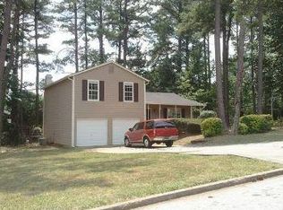 656 Longbow Ct, Stone Mountain, GA 30087