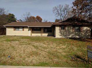 2107 Barton Dr, Arlington, TX 76010