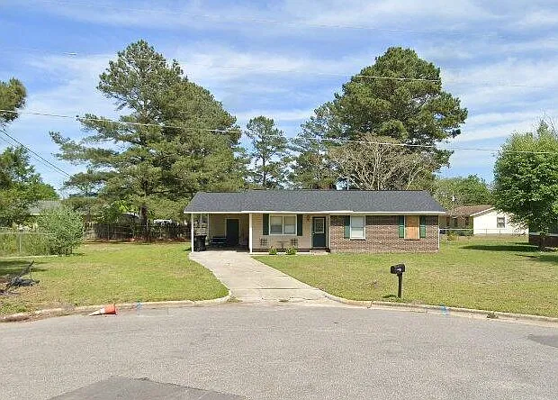 3 bed, 1012 sqft, $1,250 — Photo 1