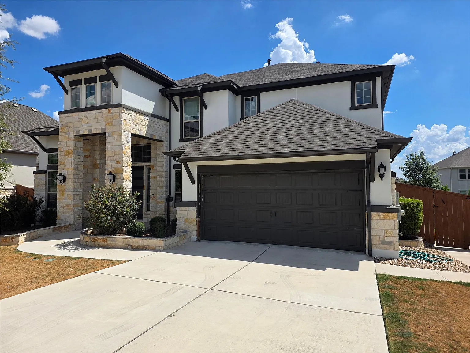 5 bed, 4.5 bath, 3718 sqft, $3,995 — Photo 1
