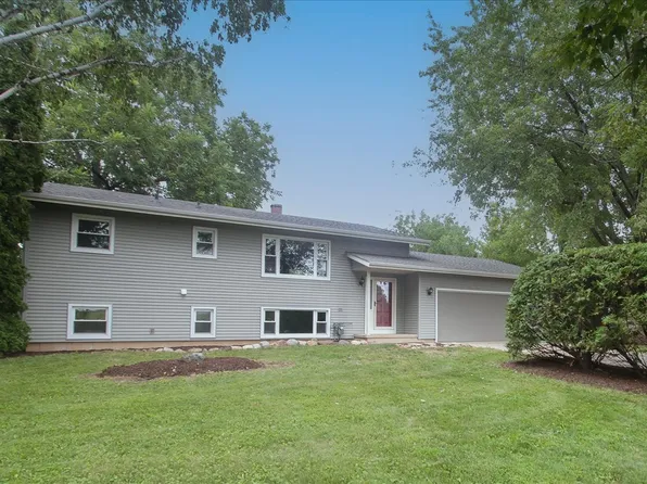 6212 Meyer Rd, Marengo, IL 60152
