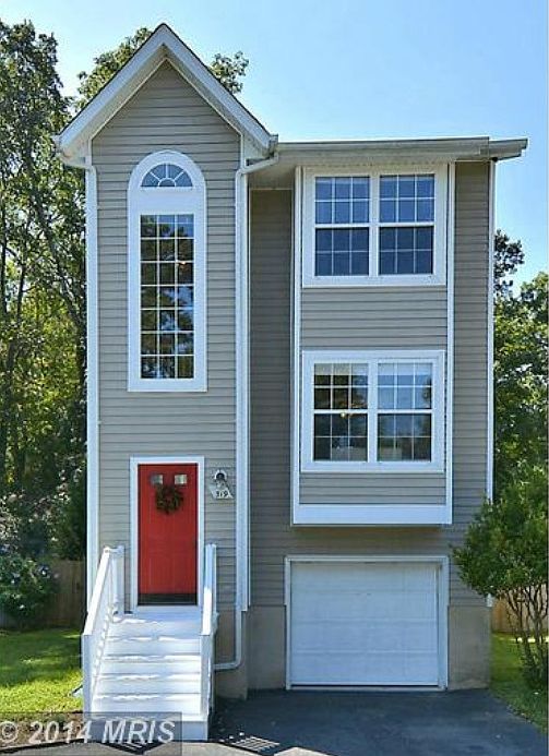 1st image of 319 Fairmount Dr