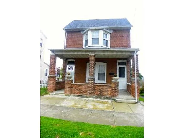 239 W 4th Ave photo 1