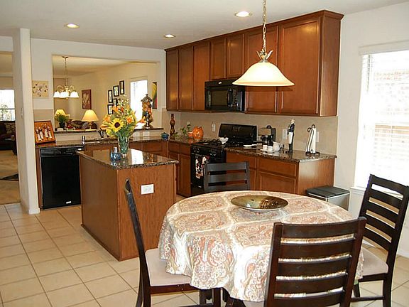 4th image of 14607 Diane Manor Ln
