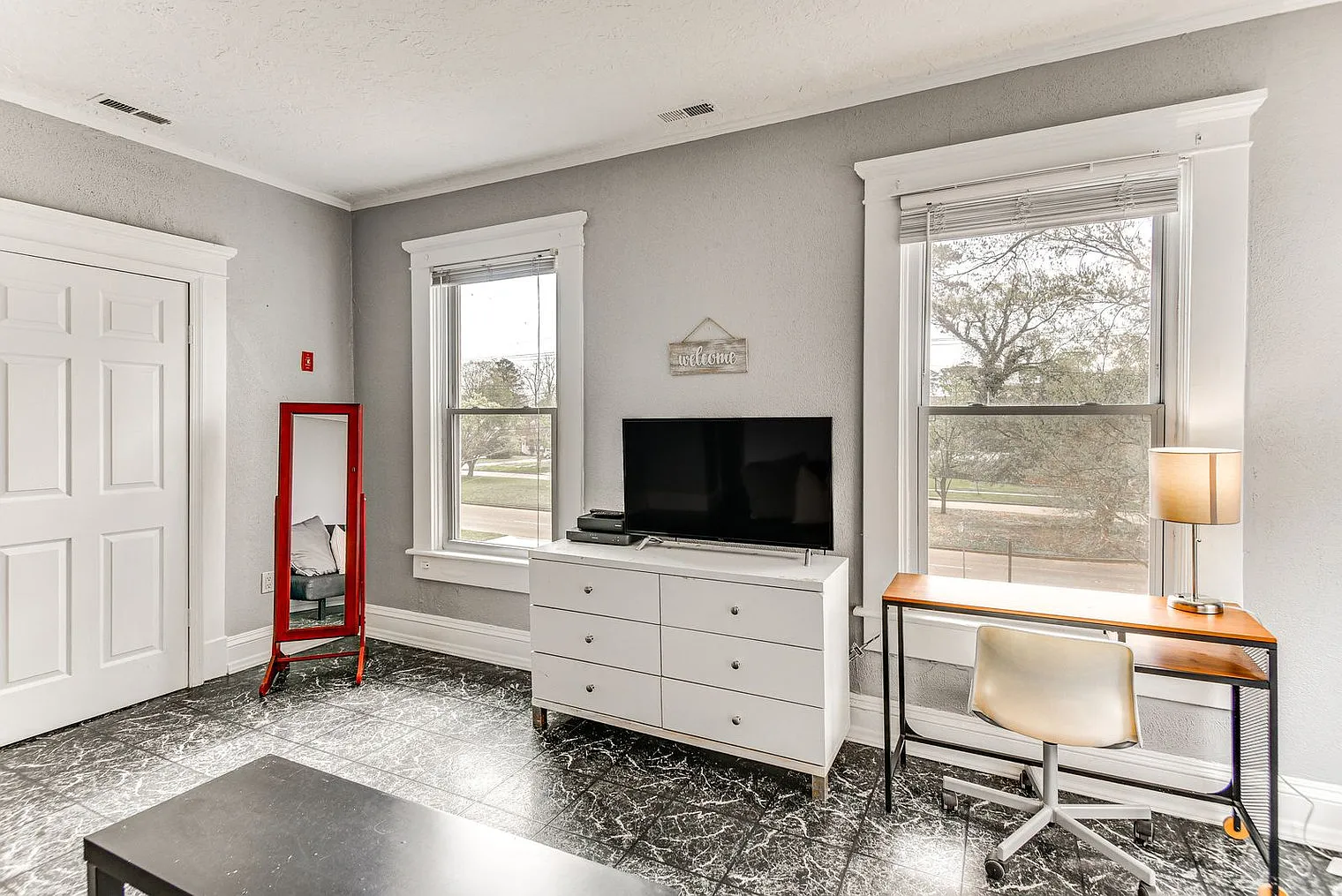 1 bed, 1.0 bath, 495 sqft, $1,935 — Photo 4
