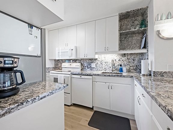 4th image of 760 S Kihei Rd APT 326