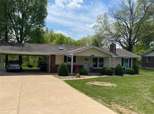 1050 Hackmann Rd, O'Fallon, MO 63366