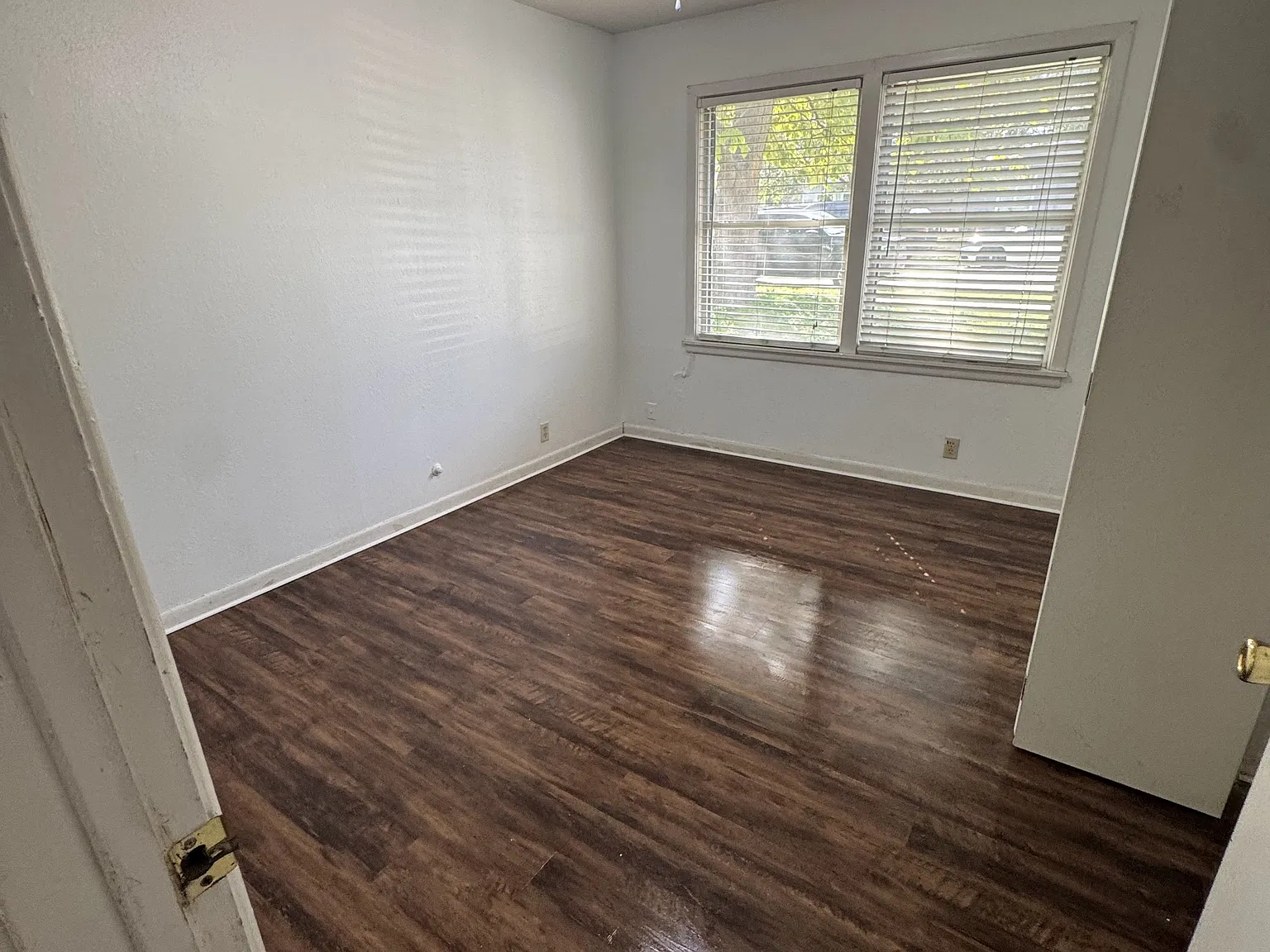 1311 East Inwood Drive - 1 — Photo 2