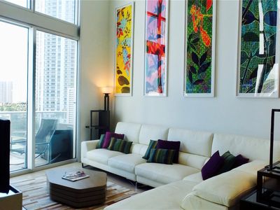 300 S Biscayne Blvd APT 818, Miami, FL, 33131