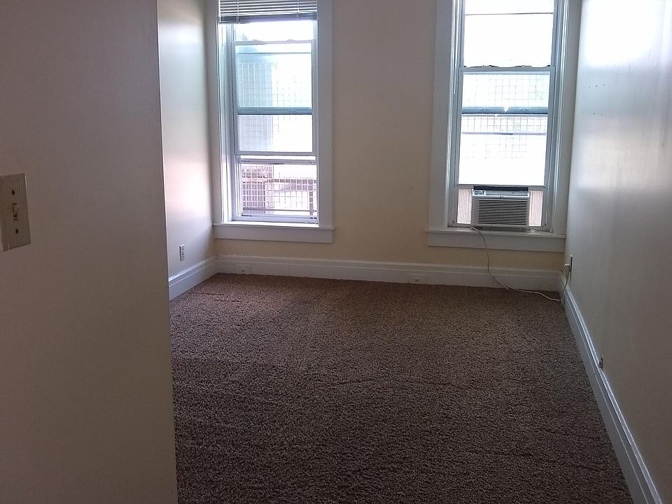 1st image of 115 1/2 N Superior St #2