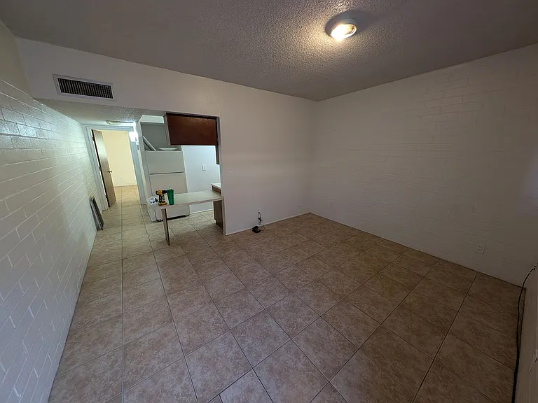 121 W Alturas St — Photo 4