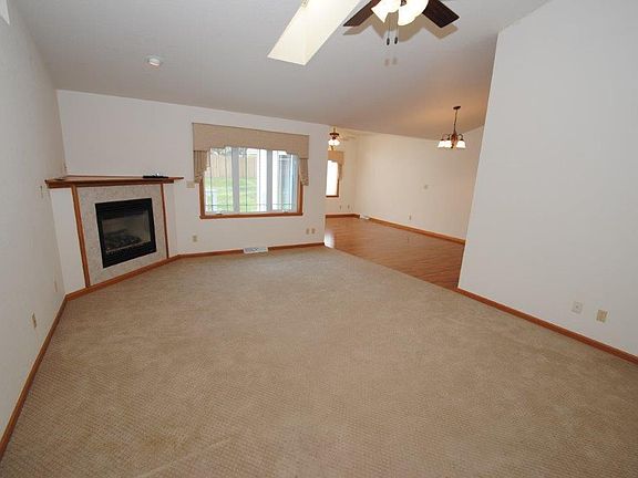 3rd image of 8865 S Chesapeake Ct #2