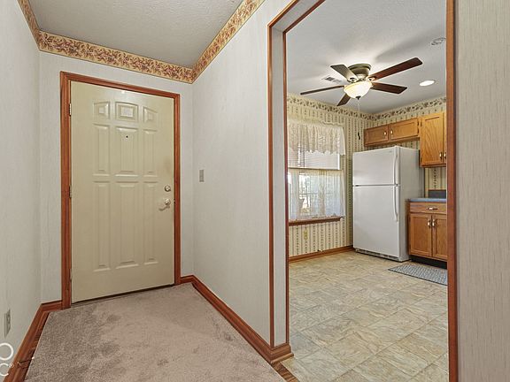 5th image of 1320 Swan Dr