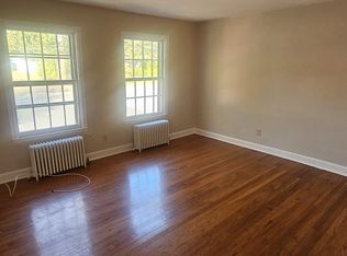 435 Loudon Rd APT 3, Albany, NY 12211