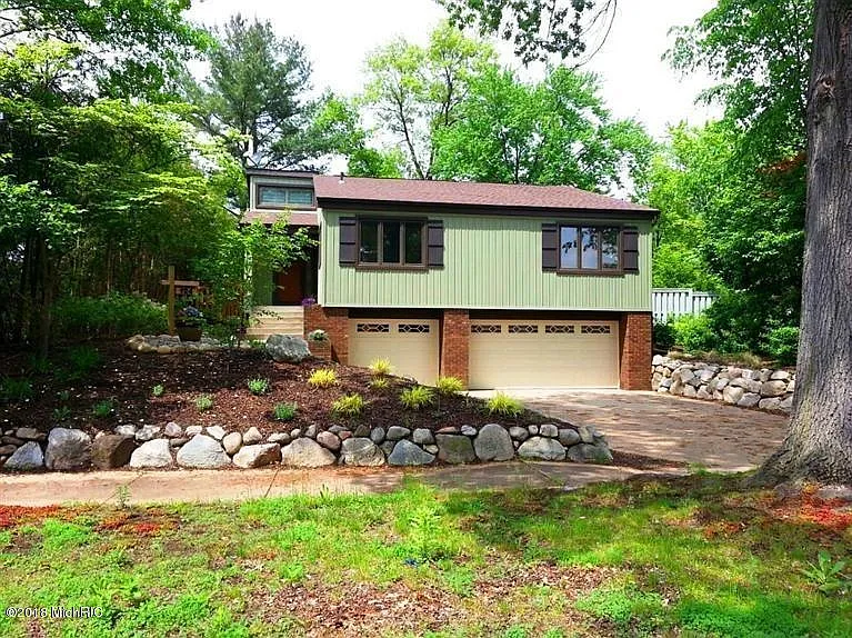 124 Valentine Ct photo 1