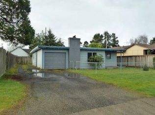1976 31st St, Florence, OR 97439