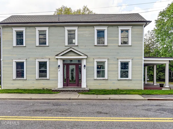 7 Main Street, Englishtown, NJ 07726