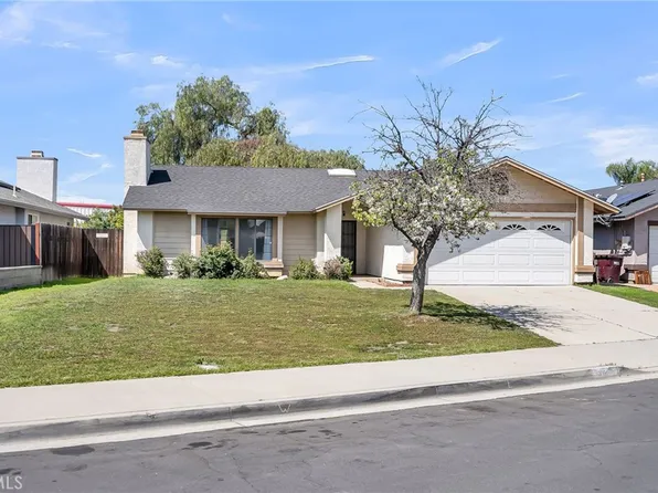 13881 Pheasant Knoll Ln, Moreno Valley, CA 92553