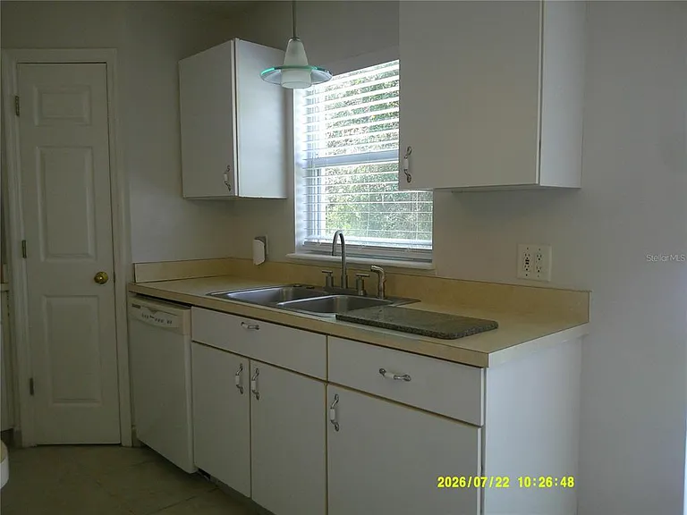 2502 Quail Park Ter — Photo 11