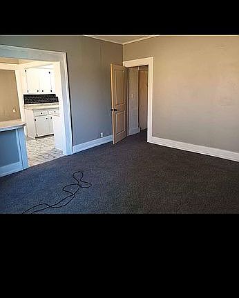 5th image of 234 W Lee Ave
