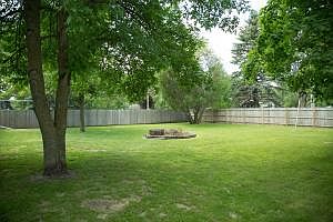 1st image of 111 Stephen Dr NE