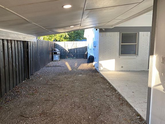 4th image of 1529 Debbie Dr
