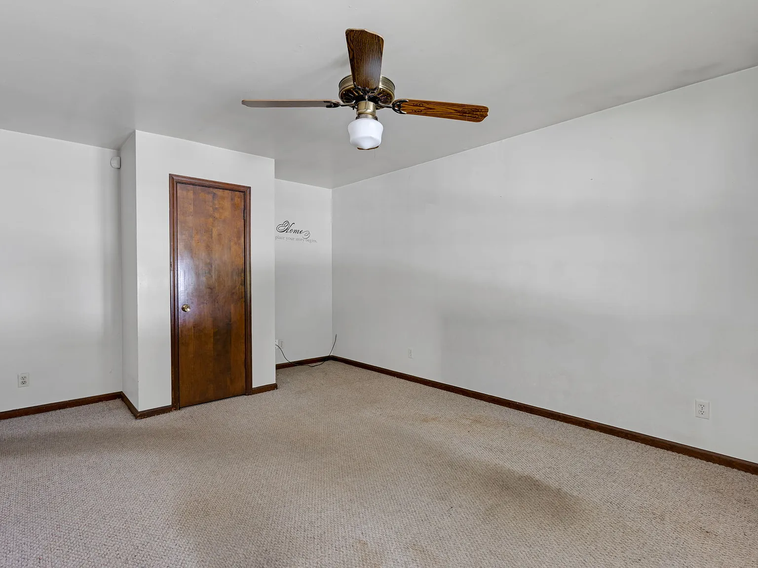 3 bed, 964 sqft, $1,700 — Photo 4
