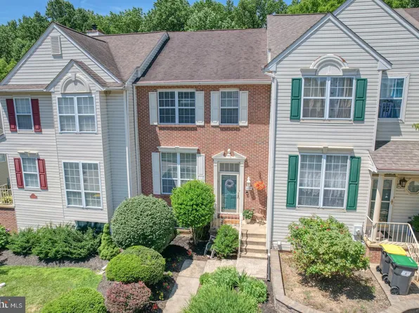 409 Woodstock Ln, Wilmington, DE 19808