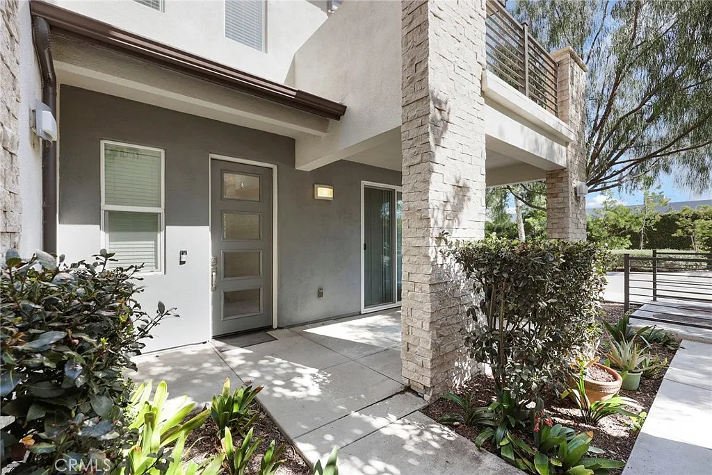 Building Photo - 711 Brooklyn Dr