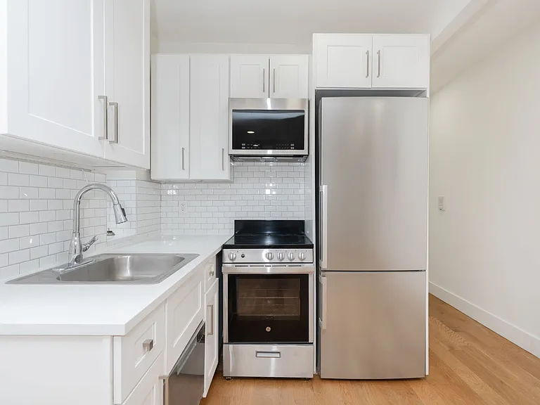 57 W 106th St #6C — Photo 2