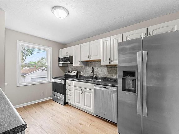 4th image of 2865 Chadwick Dr #Oc