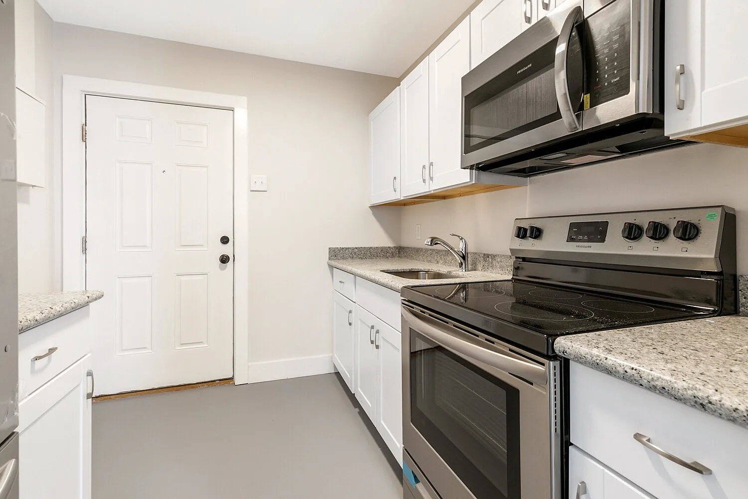 Charming Studio in Mid-City New Orleans Utilities Included, Modern Kitchen, Shared Laundry — Photo 1