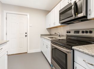 Charming Studio in Mid-City New Orleans Utilities Included, Modern Kitchen, Shared Laundry, New Orleans, LA 70119