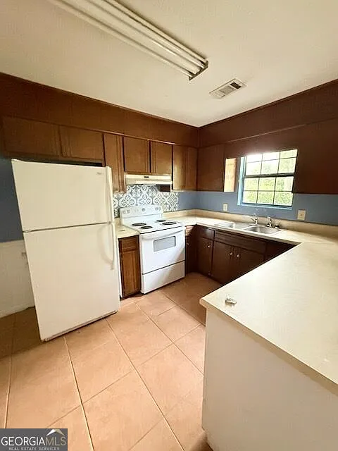 2 bed, 1.0 bath, 1044 sqft, $1,150 — Photo 3
