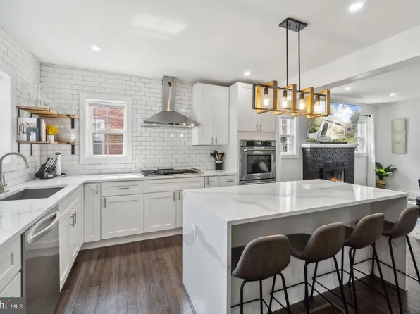 710 Van Buren St NW, Washington, DC 20012