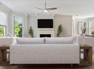 3236 N Racine Ave, Chicago, IL 60657