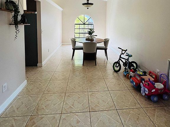 3rd image of 8500 NW 52nd Court