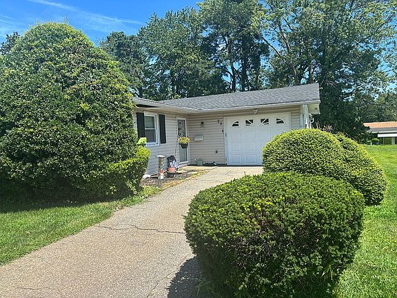 2nd image of 58 Clay Cir