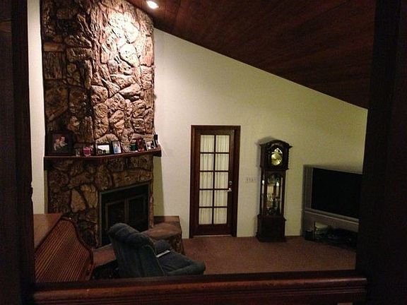 3rd image of 214 Sheridan Ave