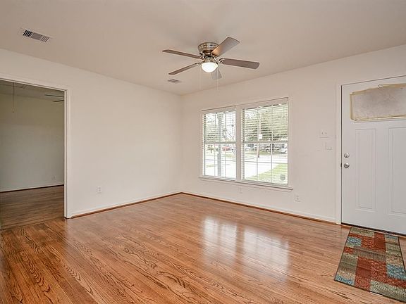 5th image of 6422 Sherwood Dr