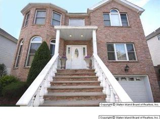 28 Bayview Ave, Staten Island, NY 10309