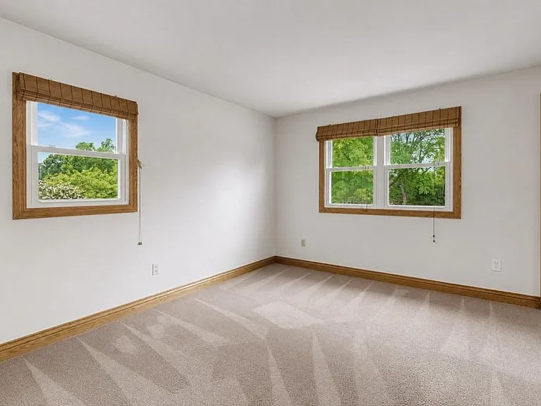 136 Brookside Ave — Photo 11