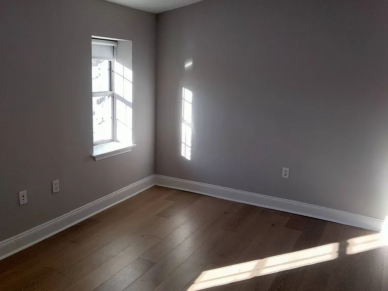 36 Imlay St #C — Photo 2