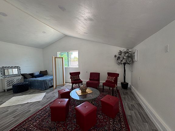 3rd image of 23335 Friar St #1/2