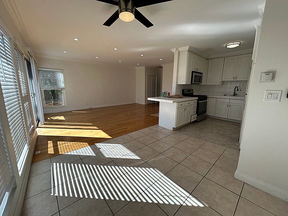 4th image of 11626 Gorham Ave APT 11