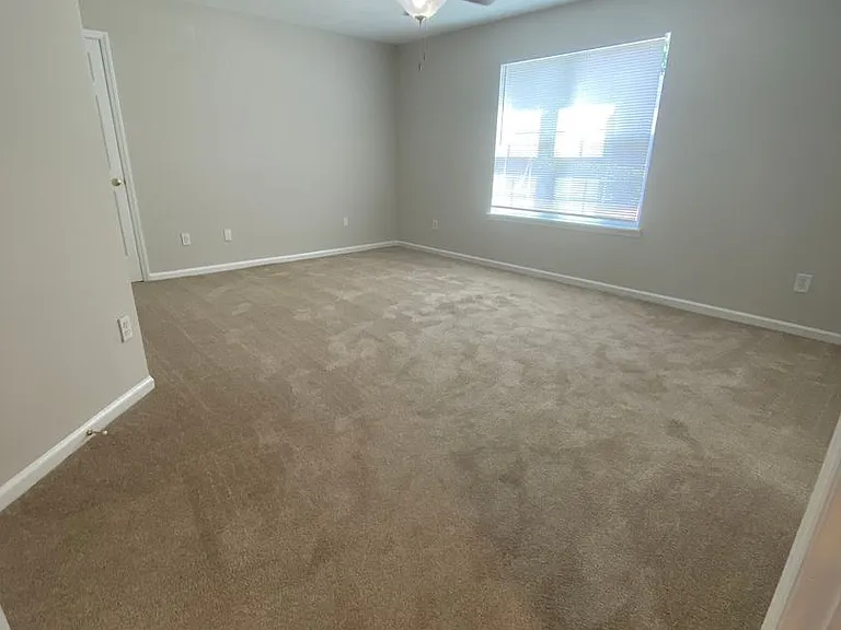 Meridian Park Apartments — Photo 139