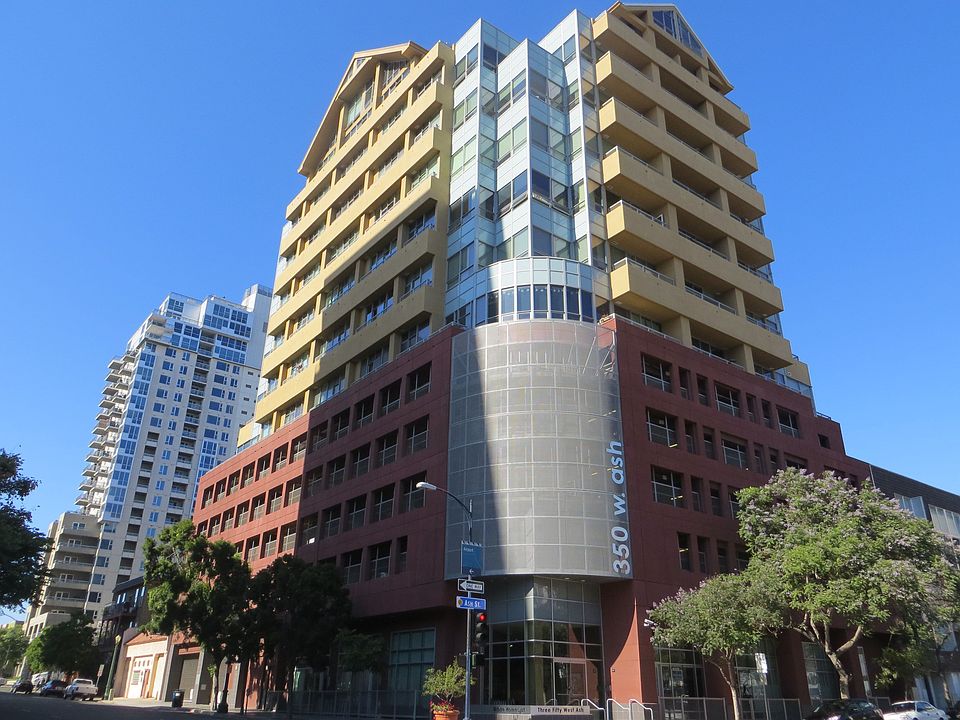 1st image of 350 W Ash St Unit 1002